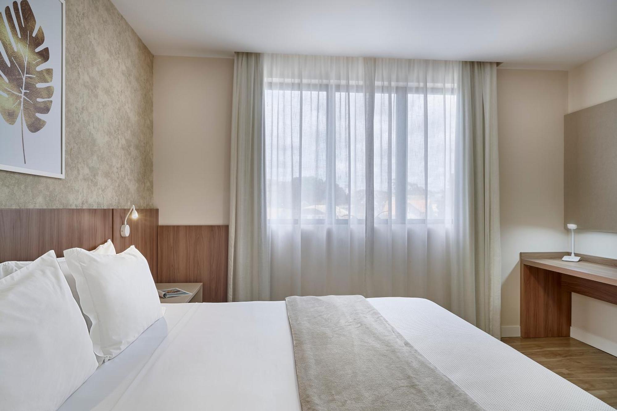 Lefel Hotel São Bento do Sul Rum bild